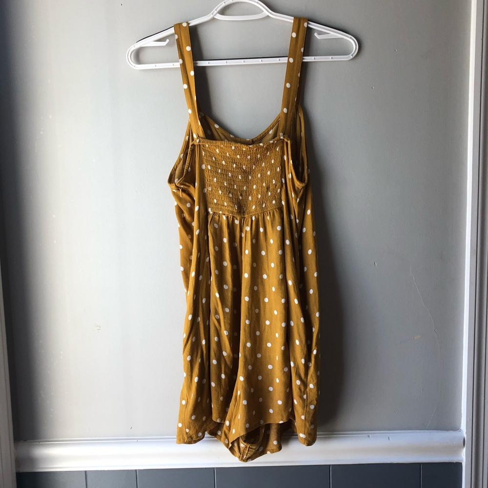 A romper - Picture 5 of 7